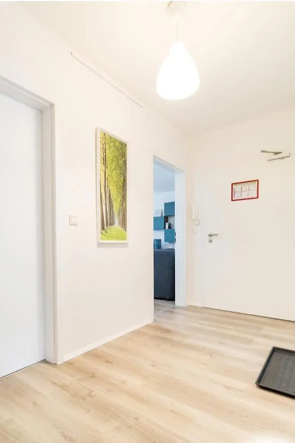Homefy Oldtown Apartment - 6 People - 2 Bath - Balcony - Top Location Dusseldorf